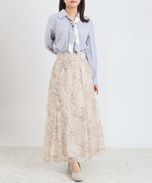 ASTORIA ODIER（アストリアオディール）の「金具付配色ボウタイブラウス（シャツ/ブラウス・レディース・ホワイト/ライトグレー/ベージュ/ミント・MEDIUM）」の8枚目の写真