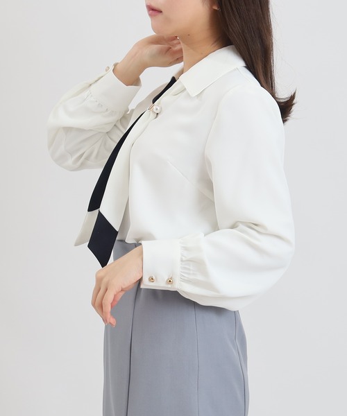 ASTORIA ODIER（アストリアオディール）の「金具付配色ボウタイブラウス（シャツ/ブラウス・レディース・ホワイト/ライトグレー/ベージュ/ミント・MEDIUM）」の18枚目の写真