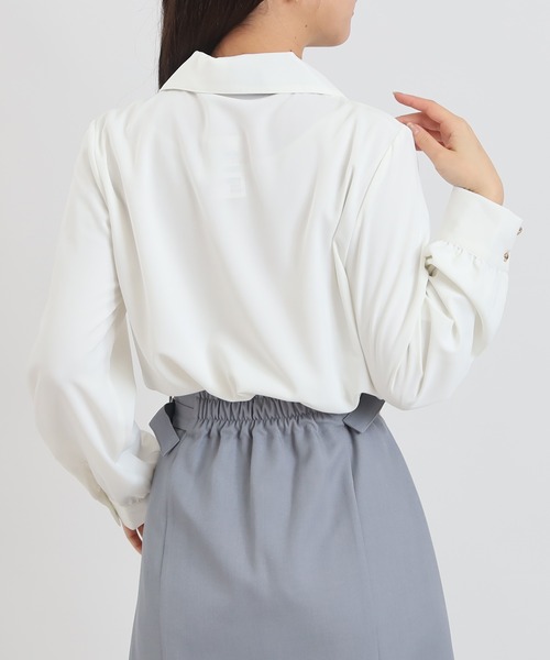 ASTORIA ODIER（アストリアオディール）の「金具付配色ボウタイブラウス（シャツ/ブラウス・レディース・ホワイト/ライトグレー/ベージュ/ミント・MEDIUM）」の19枚目の写真