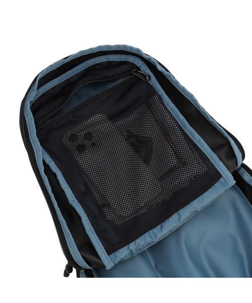 COLEMAN（コールマン）の「アトラススリングバック（ボディバッグ/ウエストポーチ・レディース・グレイッシュベージュ/ブラック/グレー・8L）」の4枚目の写真