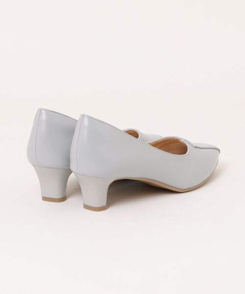 a.v.v（アーヴェヴェ）の「【a.v.v】抗菌防臭切り替えパンプス（パンプス・レディース・ブルー/ブラック/アイボリー/ピンク・23.0cm/23.5cm/24.0cm/24.5cm/22.5cm）」の5枚目の写真