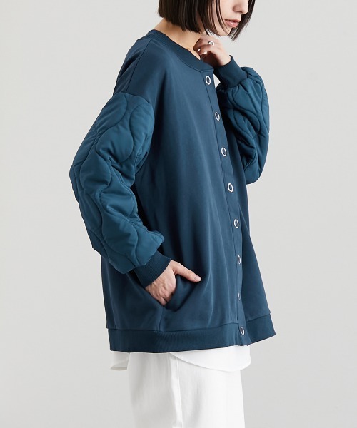 Soiunique（スワユニーク）の「キルティング袖切替ゆったりサイズ裏毛ジャケット ［Soiunique］（カバーオール・レディース・ブラック/ネイビー・M～Ｌ/L～LL）」の3枚目の写真