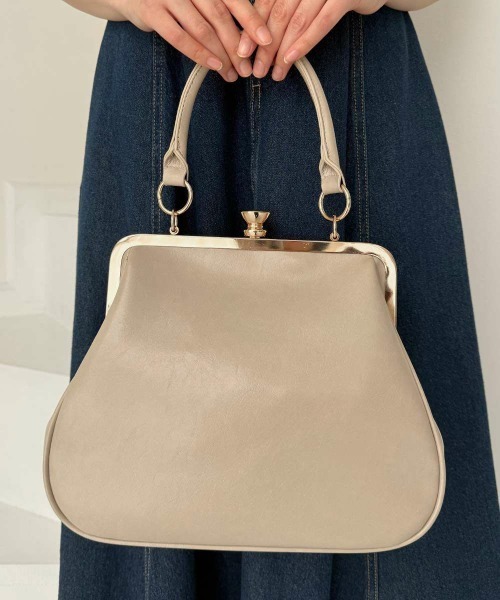 an another angelus（アンアナザーアンジェラス）の「フレームスミレ刺繍がま口バッグ/fint フィント（ハンドバッグ・レディース・アイボリー/パープル・FREE）」の5枚目の写真