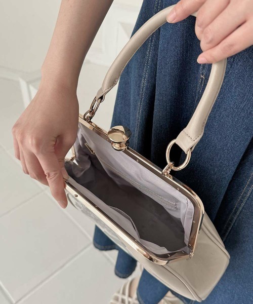 an another angelus（アンアナザーアンジェラス）の「フレームスミレ刺繍がま口バッグ/fint フィント（ハンドバッグ・レディース・アイボリー/パープル・FREE）」の6枚目の写真