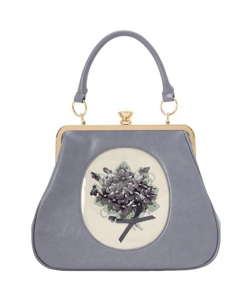 an another angelus（アンアナザーアンジェラス）の「フレームスミレ刺繍がま口バッグ/fint フィント（ハンドバッグ・レディース・アイボリー/パープル・FREE）」の10枚目の写真