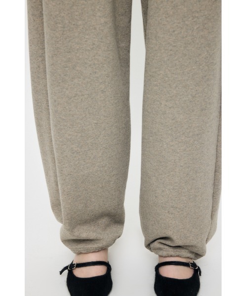 MOUSSY（マウジー）の「【26年SS新作】TUCK SWEAT パンツ（スウェットパンツ・レディース・杢グレー/ベージュ/ライトブラック・1/2）」の16枚目の写真