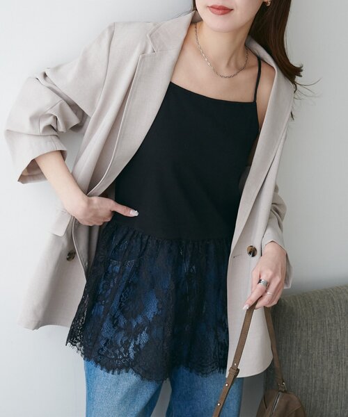 DISCOAT（ディスコート）の「【SS先行予約】裾レース切替キャミ（キャミソール・レディース・オフホワイト/ブラック・FREE）」の2枚目の写真
