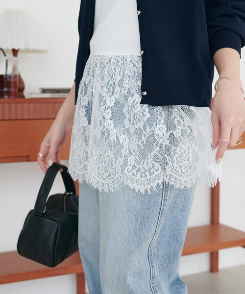 DISCOAT（ディスコート）の「【SS先行予約】裾レース切替キャミ（キャミソール・レディース・オフホワイト/ブラック・FREE）」の14枚目の写真