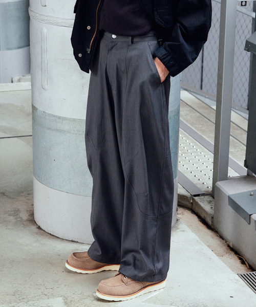 JOURNAL STANDARD（ジャーナルスタンダード）の「Airform / エアフォーム TR ワーク パンツ（スラックス・メンズ・ベージュ/ブラック/チャコールグレー・MEDIUM/LARGE）」の2枚目の写真