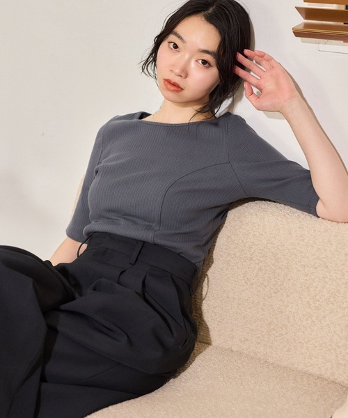 mysty woman（ミスティウーマン）の「テレコキリカエカットソー5S　659811（Tシャツ/カットソー・レディース・ブラック/オフホワイト/グレー・FREE）」の3枚目の写真