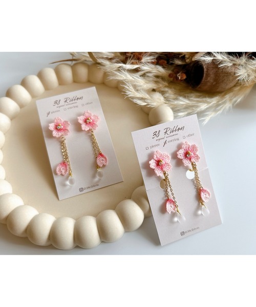 tone（トーン）の「【38ribbon】桜ロングチェーンのイヤリング(MA)（イヤリング・レディース・ピンク・FREE）」の3枚目の写真