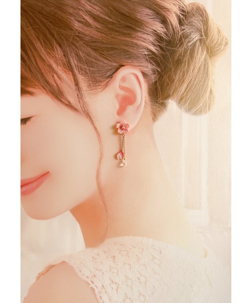 tone（トーン）の「【38ribbon】桜ロングチェーンのイヤリング(MA)（イヤリング・レディース・ピンク・FREE）」の7枚目の写真