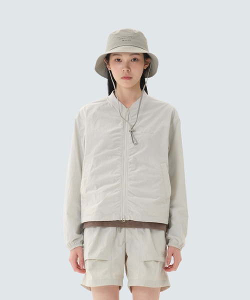 Snow Peak（スノーピーク）の「Snow Peak/ Light Taslan Women's Bomber Jacket ライト タスラン ウィメンズ ボンバー ジャケット 海外限定（ブルゾン・レディース・ライトベージュ/ブラック/ダークカーキ・L/M/S）」の3枚目の写真