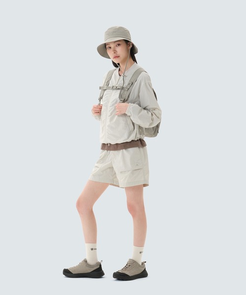 Snow Peak（スノーピーク）の「Snow Peak/ Light Taslan Women's Bomber Jacket ライト タスラン ウィメンズ ボンバー ジャケット 海外限定（ブルゾン・レディース・ライトベージュ/ブラック/ダークカーキ・L/M/S）」の20枚目の写真