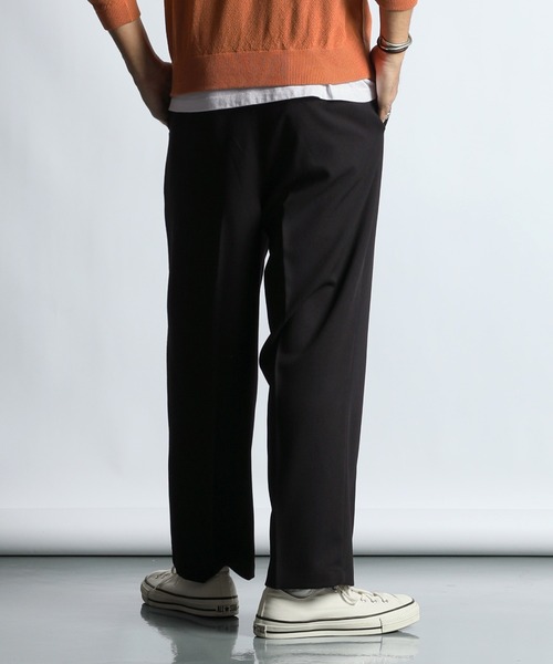 The DUFFER of ST.GEORGE（ザダファーオブセントジョージ）の「STRETCH CORDLANE WIDE TAPERED PANTS：コードレーン ワイドパンツ / スラックス / ストレッチパンツ / テーパードパンツ（スラックス・メンズ・グレー/ブラック・SMALL/MEDIUM/LARGE/X-LARGE）」の8枚目の写真