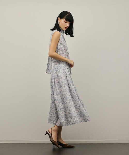 GRACE CONTINENTAL（グレースコンチネンタル）の「シアーフラワープリントジャガードフレアスカート（スカート・レディース・グレー/イエロー・38/36）」の7枚目の写真