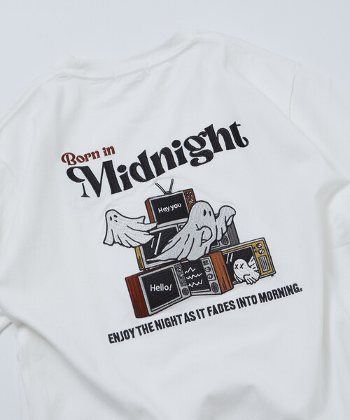 FREAK'S STORE(フリークスストア)の「限定展開 リラックスフィット バック刺繍デザイン クルーネック Tシャツ / Midnight(Tシャツ/カットソー・メンズ・ネイビー/ブラック/ホワイト・X-LARGE/LARGE/MEDIUM)」の5枚目の写真