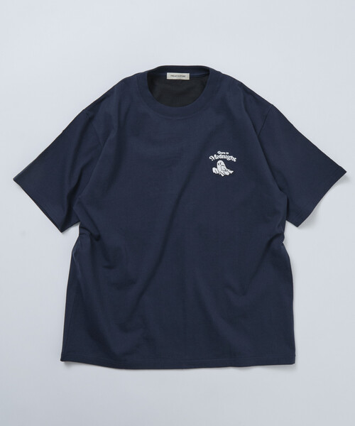 FREAK'S STORE(フリークスストア)の「限定展開 リラックスフィット バック刺繍デザイン クルーネック Tシャツ / Midnight(Tシャツ/カットソー・メンズ・ネイビー/ブラック/ホワイト・X-LARGE/LARGE/MEDIUM)」の14枚目の写真