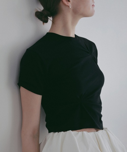 MANOF(マノフ)の「TUCK CUT TOPS(Tシャツ/カットソー・レディース・ホワイト/ブラック/ブラウン/グリーン・F)」の19枚目の写真