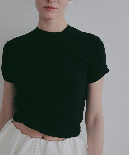MANOF(マノフ)の「TUCK CUT TOPS(Tシャツ/カットソー・レディース・ホワイト/ブラック/ブラウン/グリーン・F)」の17枚目の写真