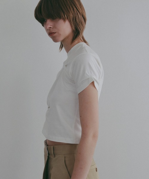 MANOF(マノフ)の「TUCK CUT TOPS(Tシャツ/カットソー・レディース・ホワイト/ブラック/ブラウン/グリーン・F)」の9枚目の写真