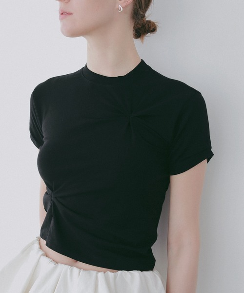 MANOF(マノフ)の「TUCK CUT TOPS(Tシャツ/カットソー・レディース・ホワイト/ブラック/ブラウン/グリーン・F)」の14枚目の写真