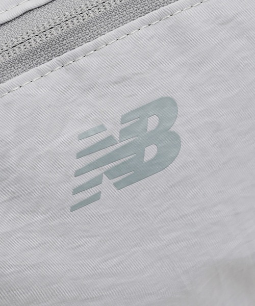 NEW BALANCE(ニューバランス)の「ウエストバッグラージ(ボディバッグ/ウエストポーチ・メンズ・ライトグレー/ブラック・ONE SIZE)」の9枚目の写真