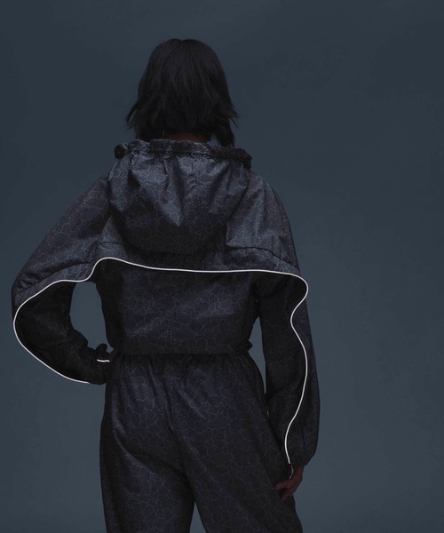 adidas by Stella McCartney(アディダスバイステラマッカートニー)の「aSMC TPA P JKT【adidas by Stella McCartney】 / アディダス adidas(パーカー・レディース・グレー・LARGE/MEDIUM/SMALL/X-LARGE/XX-LARGE)」の5枚目の写真