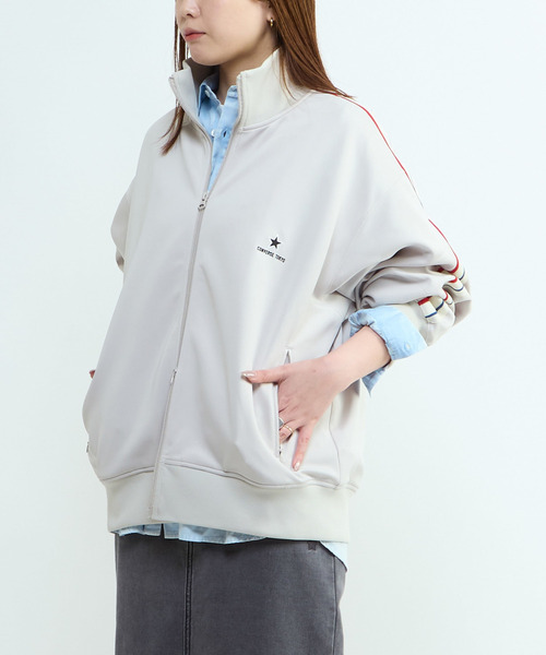 CONVERSE TOKYO(コンバーストウキョウ)の「SIDE LINE LOOSE TRACK JACKET(UNISEX)(その他アウター・レディース・オリーブ/ブラック/チャコールグレー/ライトグレー・LARGE/MEDIUM)」の17枚目の写真