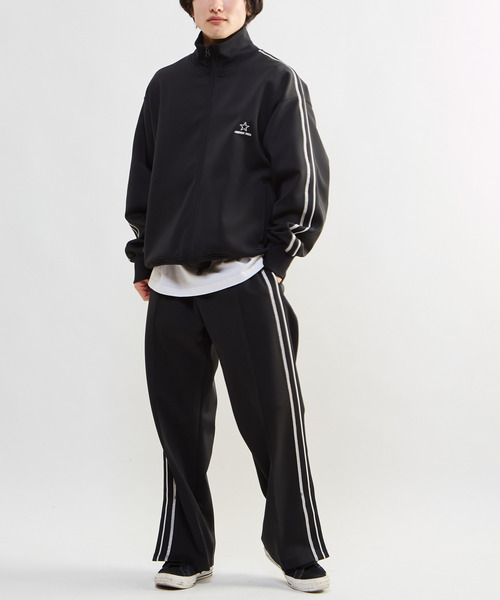 CONVERSE TOKYO(コンバーストウキョウ)の「SIDE LINE LOOSE TRACK JACKET(UNISEX)(その他アウター・レディース・オリーブ/ブラック/チャコールグレー/ライトグレー・LARGE/MEDIUM)」の22枚目の写真