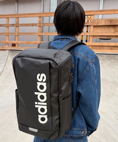 adidas(アディダス)の「adidas/アディダス バックパック LINER ライナーロゴ 33L TC651(バックパック/リュック・メンズ・ブラック×グリーン/ブラック×ライム・FREE)」の1枚目の写真