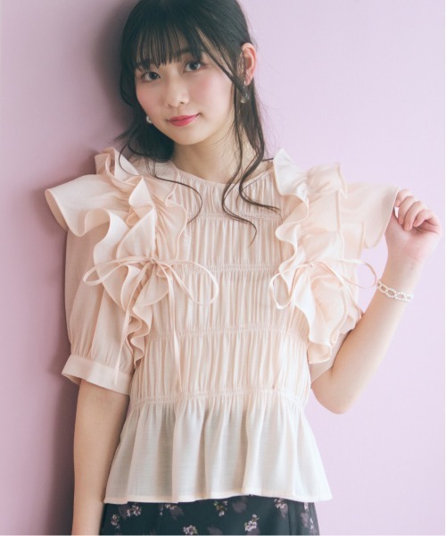 marun(マルン)の「<大きいサイズ>ギャザーフリルトップス marun(Tシャツ/カットソー・レディース・ピンク/ブラック・L/LL/3L/4L/5L)」の20枚目の写真