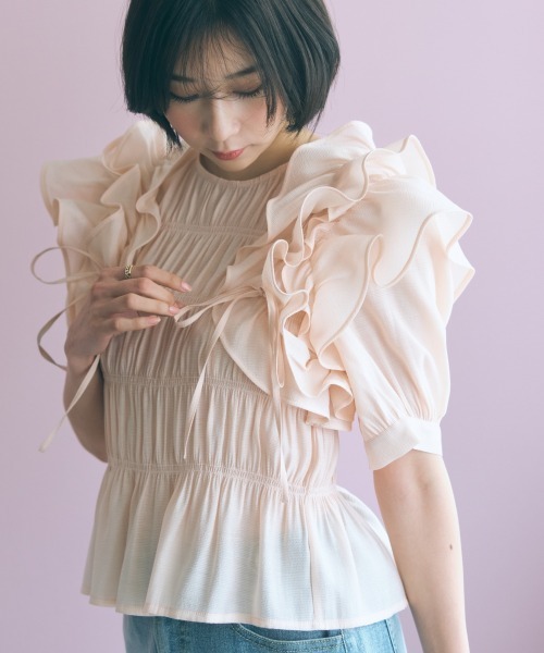 marun(マルン)の「<大きいサイズ>ギャザーフリルトップス marun(Tシャツ/カットソー・レディース・ピンク/ブラック・L/LL/3L/4L/5L)」の22枚目の写真