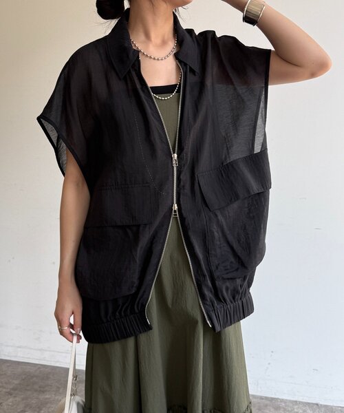 DouDou（ドゥドゥ）の「シアーサファリシャツベスト（ベスト・レディース・ブラック/ベージュ・FREE）」の2枚目の写真