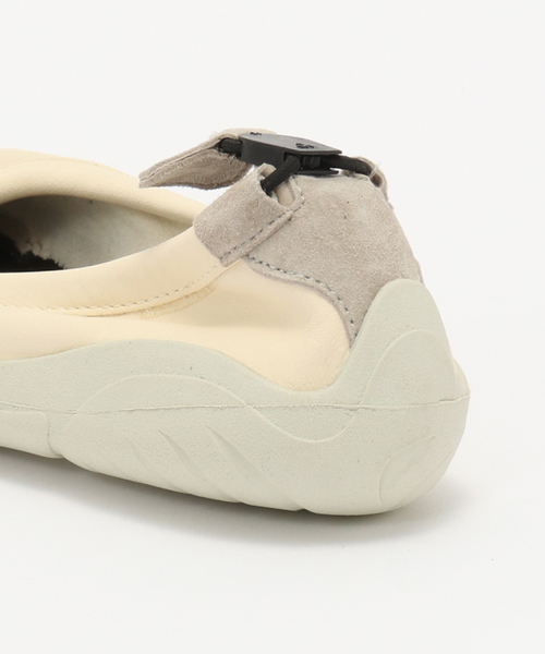 VIBRAM FIVEFINGERS（ビブラムファイブフィンガーズ）の「VIBRAM FIVEFINGERS / ビブラム ファイブフィンガーズ CLASSIC EVO（スニーカー・レディース・アイボリー・36）」の5枚目の写真