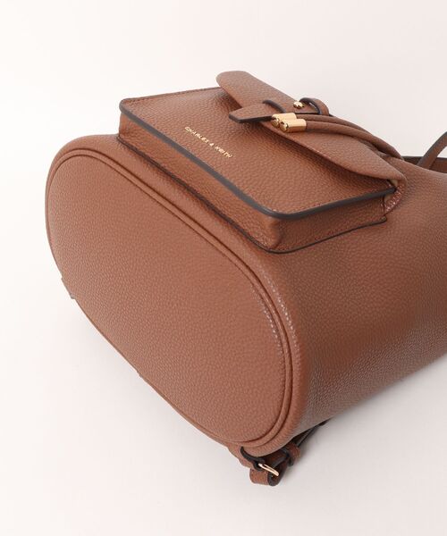 CHARLES & KEITH(チャールズ & キース)の「Beryl ベリル ドローストリングバッグパック(バックパック/リュック・レディース・ブルーグラス/チョコ/ブラック・M)」の18枚目の写真