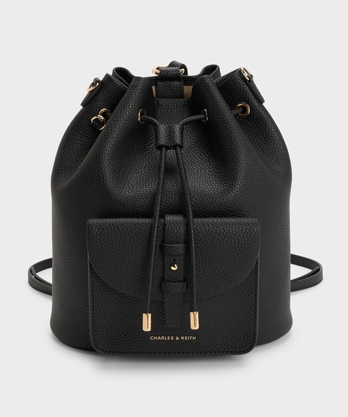 CHARLES & KEITH(チャールズ & キース)の「Beryl ベリル ドローストリングバッグパック(バックパック/リュック・レディース・ブルーグラス/チョコ/ブラック・M)」の6枚目の写真
