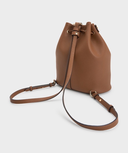 CHARLES & KEITH(チャールズ & キース)の「Beryl ベリル ドローストリングバッグパック(バックパック/リュック・レディース・ブルーグラス/チョコ/ブラック・M)」の15枚目の写真