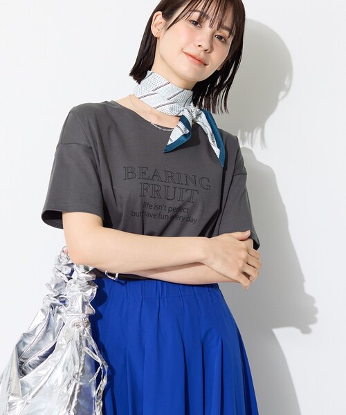INDIVI（インディヴィ）の「【選べるバリエーション】プリントTシャツ（Tシャツ/カットソー・レディース・ホワイト系6/チャコールグレー/ホワイト系1/ホワイト・05/38/13）」の4枚目の写真