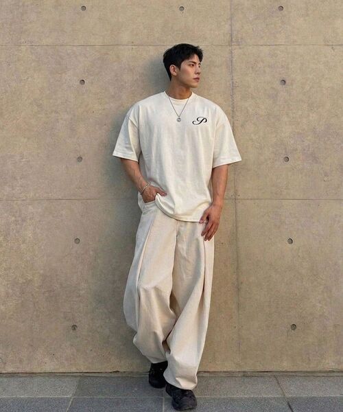 PHERMENON(フェルメノン)の「オーバーサイズ P 半袖Tシャツ - ホワイト(Tシャツ/カットソー・メンズ・ホワイト・1/2)」の11枚目の写真