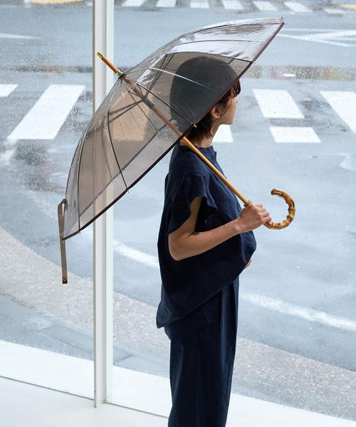 Traditional Weatherwear(トラディショナルウェザーウェア)の「《追加》【TRADITIONAL WEATHERWEAR】CLEAR UMBRELLA BAMBOO:傘(長傘・レディース・ブラウン/チャコールグレー・FREE)」の7枚目の写真