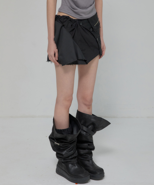 FLAREUP（フレアアップ）の「Asymmetrical Layered Mini Skirt (FL-267_Black)（スカート・レディース・ブラック・1/2）」の11枚目の写真
