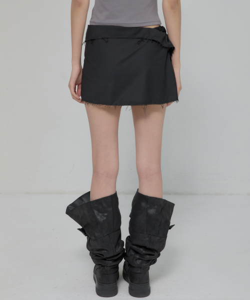 FLAREUP（フレアアップ）の「Asymmetrical Layered Mini Skirt (FL-267_Black)（スカート・レディース・ブラック・1/2）」の17枚目の写真