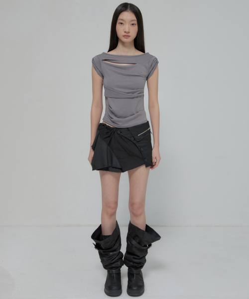 FLAREUP（フレアアップ）の「Asymmetrical Layered Mini Skirt (FL-267_Black)（スカート・レディース・ブラック・1/2）」の16枚目の写真