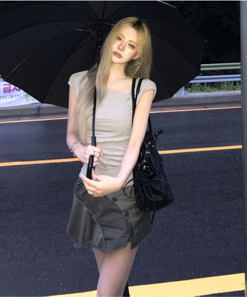 FLAREUP（フレアアップ）の「Asymmetrical Layered Mini Skirt (FL-267_Black)（スカート・レディース・ブラック・1/2）」の22枚目の写真