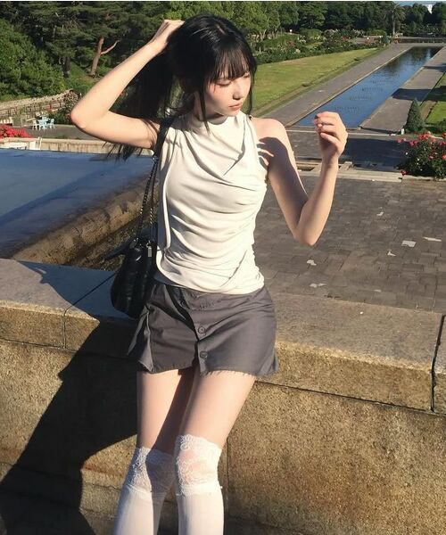 FLAREUP（フレアアップ）の「Asymmetrical Layered Mini Skirt (FL-267_Black)（スカート・レディース・ブラック・1/2）」の18枚目の写真
