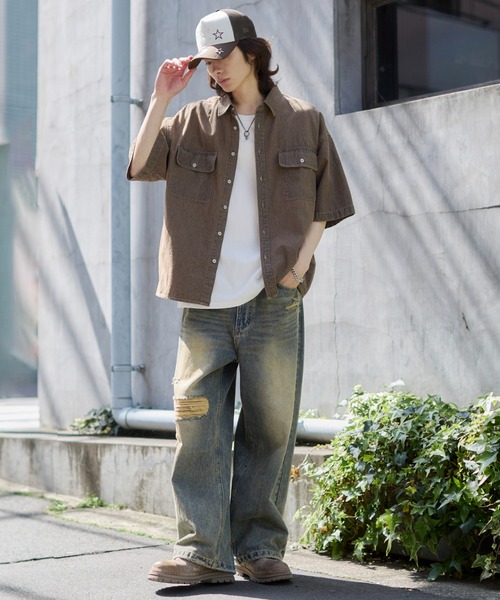 WEGO（ウィゴー）の「WEGO/【26年春夏新作】カラーデニムシャツ（シャツ/ブラウス・メンズ・ブラウン系その他/スカイブルー/ブラック系3/レッド系その他・LARGE/MEDIUM）」の6枚目の写真
