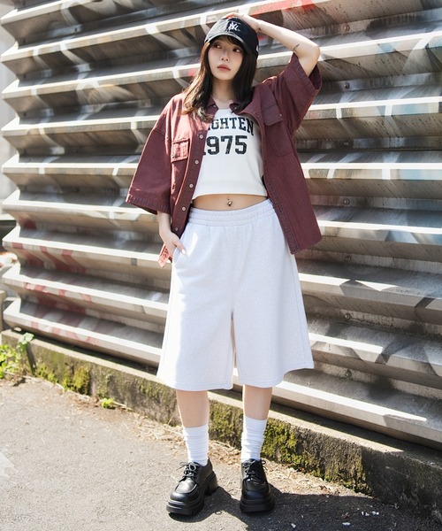 WEGO（ウィゴー）の「WEGO/【26年春夏新作】カラーデニムシャツ（シャツ/ブラウス・メンズ・ブラウン系その他/スカイブルー/ブラック系3/レッド系その他・LARGE/MEDIUM）」の10枚目の写真
