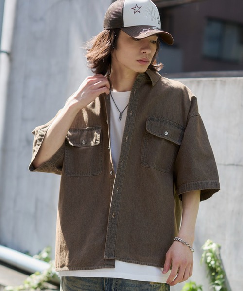WEGO（ウィゴー）の「WEGO/【26年春夏新作】カラーデニムシャツ（シャツ/ブラウス・メンズ・ブラウン系その他/スカイブルー/ブラック系3/レッド系その他・LARGE/MEDIUM）」の20枚目の写真
