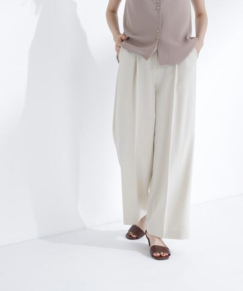 NATURAL BEAUTY BASIC(ナチュラルビューティーベーシック)の「ストライプタックストレートパンツ(その他パンツ・レディース・ベージュ系その他/グレー系その他・フリ-)」の1枚目の写真